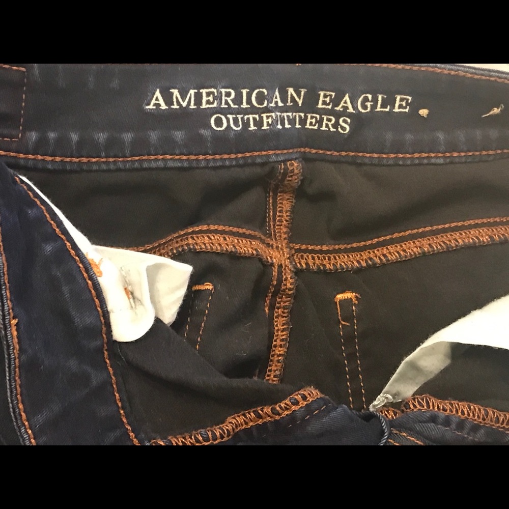 American eagle dark blue jeans
